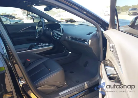 2025 Cadillac Lyriq Sport z USA, uszkodzony, nr VIN 1GYKPURL4SZ304269